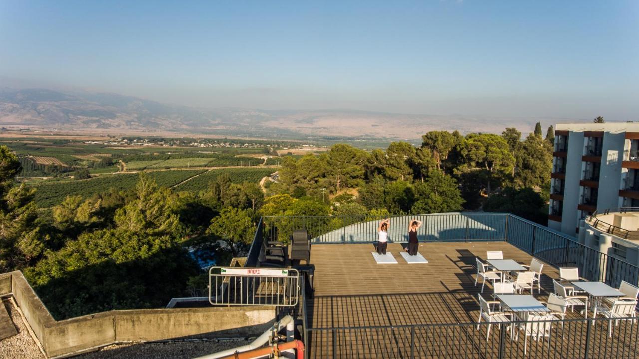 Kfar Giladi Hotel Екстериор снимка
