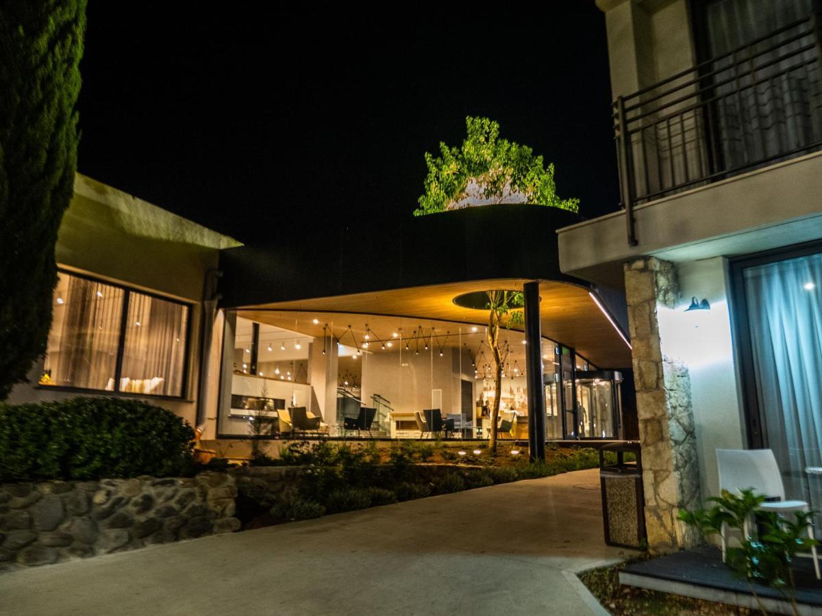 Kfar Giladi Hotel Екстериор снимка