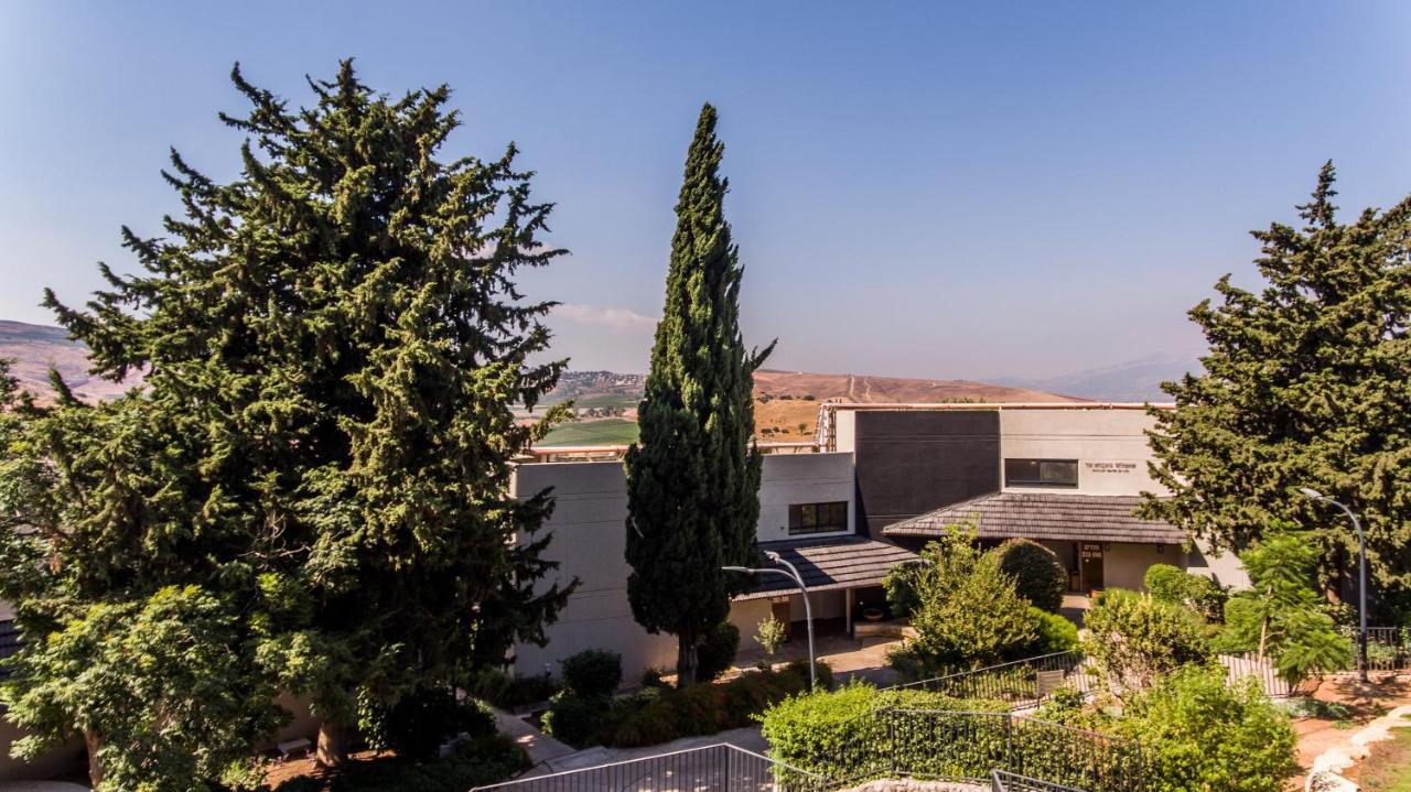 Kfar Giladi Hotel Екстериор снимка