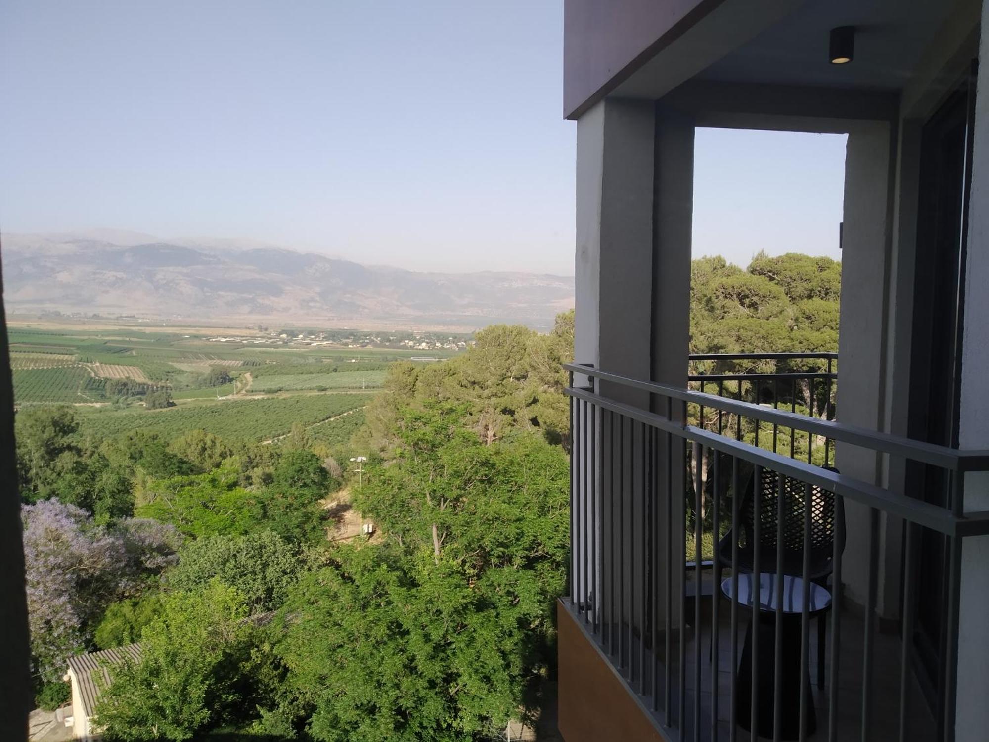 Kfar Giladi Hotel Стая снимка