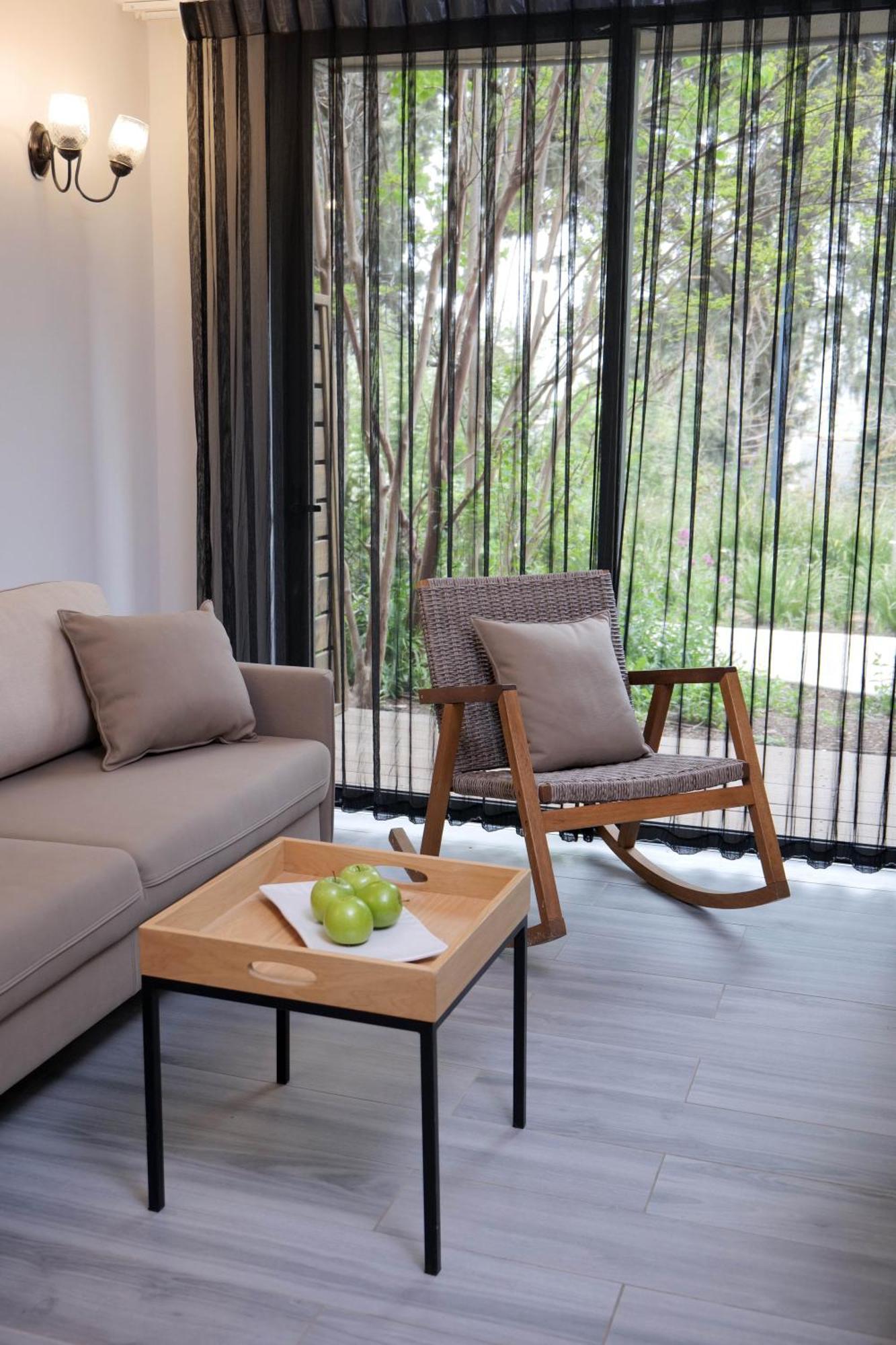 Kfar Giladi Hotel Екстериор снимка